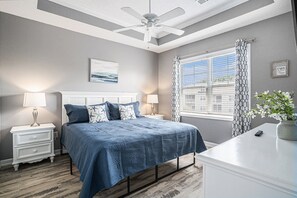 2 slaapkamers, een strijkplank/strijkijzer, gratis wifi, beddengoed