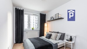 Comfort Condo | Iron/ironing board (on request), WiFi (free) - SperApart Habicha (Warsaw)