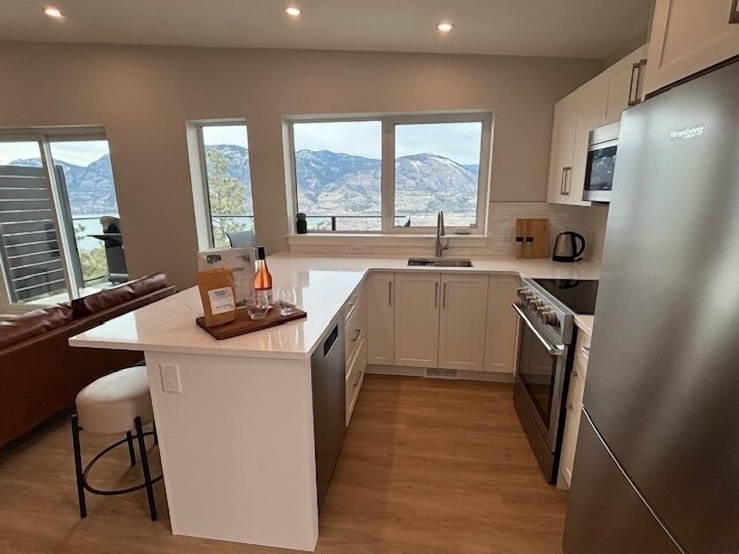 Réfrigérateur, plaque de cuisson