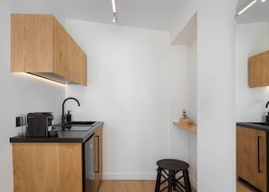 Signature Suite, Sea View | Private kitchen | Microwave, stovetop, espresso maker, coffee/tea maker