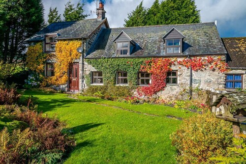Ty-Mawr | Self Catering Stone Farmhouse near Bala, North Wales