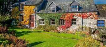Ty-Mawr | Self Catering Stone Farmhouse near Bala, North Wales