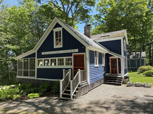 WOODLAND LODGE - Town of Northport - Bayside Village