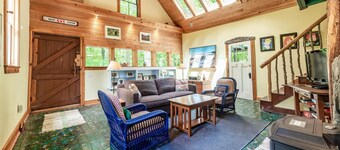 WOODLAND LODGE - Town of Northport - Bayside Village