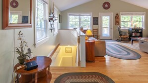 Interior - VACATIONLAND - Town of Hope - Hobbs Pond (Hope)