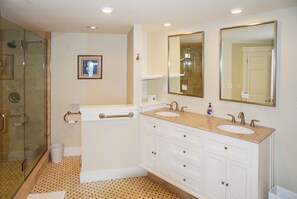 Shower, towels