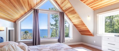 4 chambres, bureau, fer et planche Ă repasser, accĂšs Ă Internet