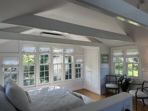 4 Schlafzimmer, Bügeleisen/Bügelbrett, Internetzugang, Bettwäsche