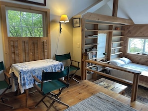 1 bedroom, iron/ironing board, internet, bed sheets