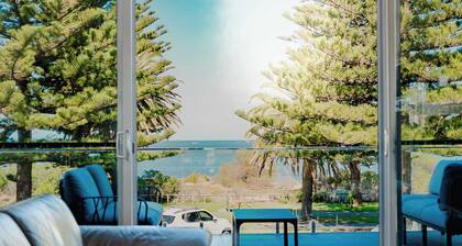 Dual Family Entertainer 9 Esplanade Victor Harbor