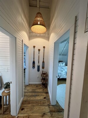 3 bedrooms, iron/ironing board, Internet, bed sheets