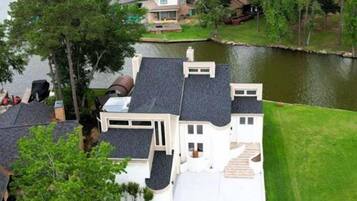 House, 4 Bedrooms | Exterior