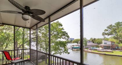 Lakefront Retreat With Private Pool, Hot Tub And Dock 4 Bedroom Home