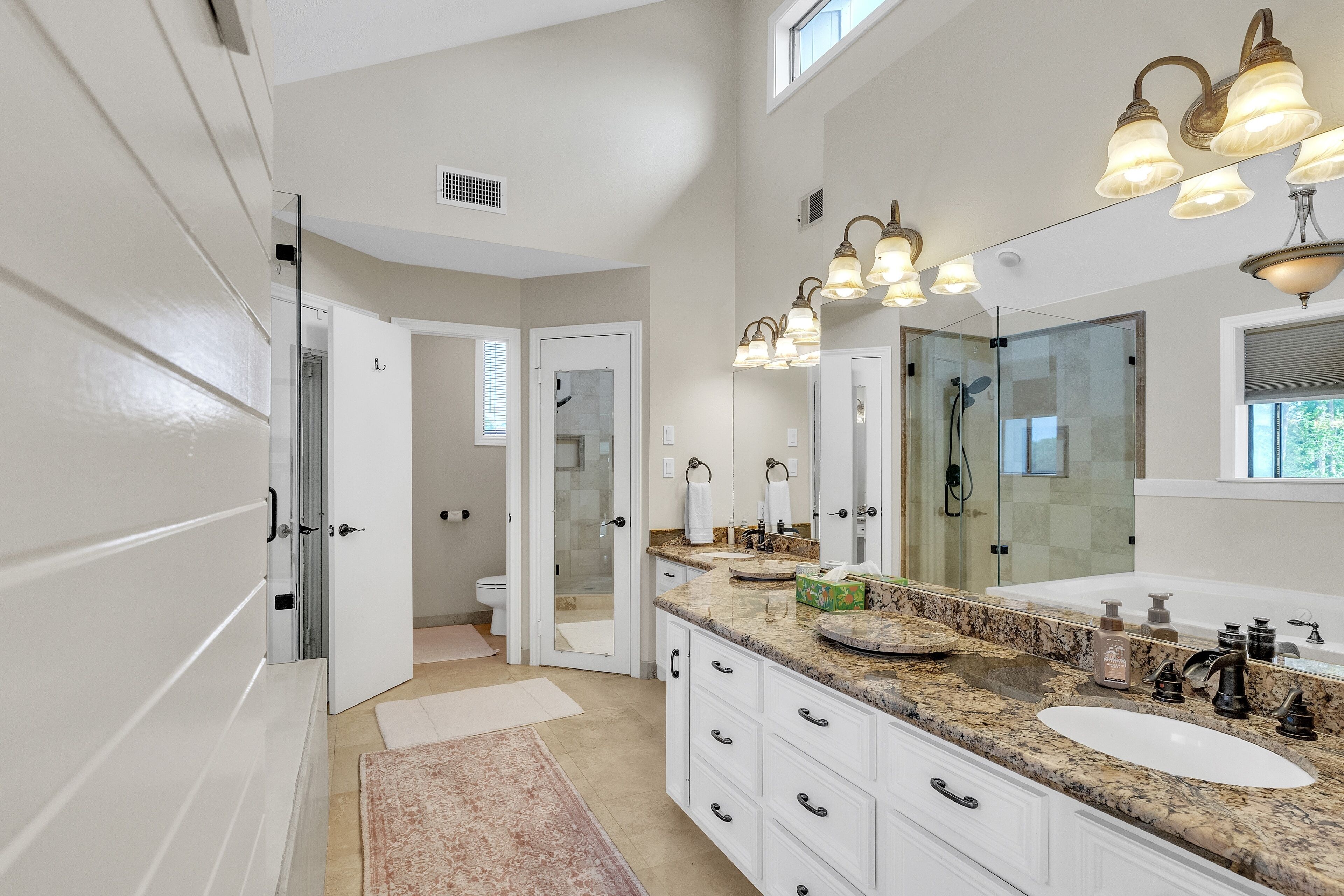 House, 4 Bedrooms | Bathroom | Towels, shampoo