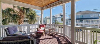 Casa Bella - oceanview, just steps to the beach