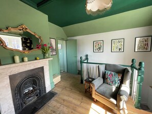 Interior - Old coastguard's station, cosy, romantic, cute ,victorian house.EV,Parking,Pet. (Wells-next-the-Sea)