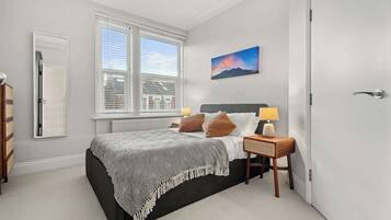 2 bedrooms, iron/ironing board, travel cot, WiFi