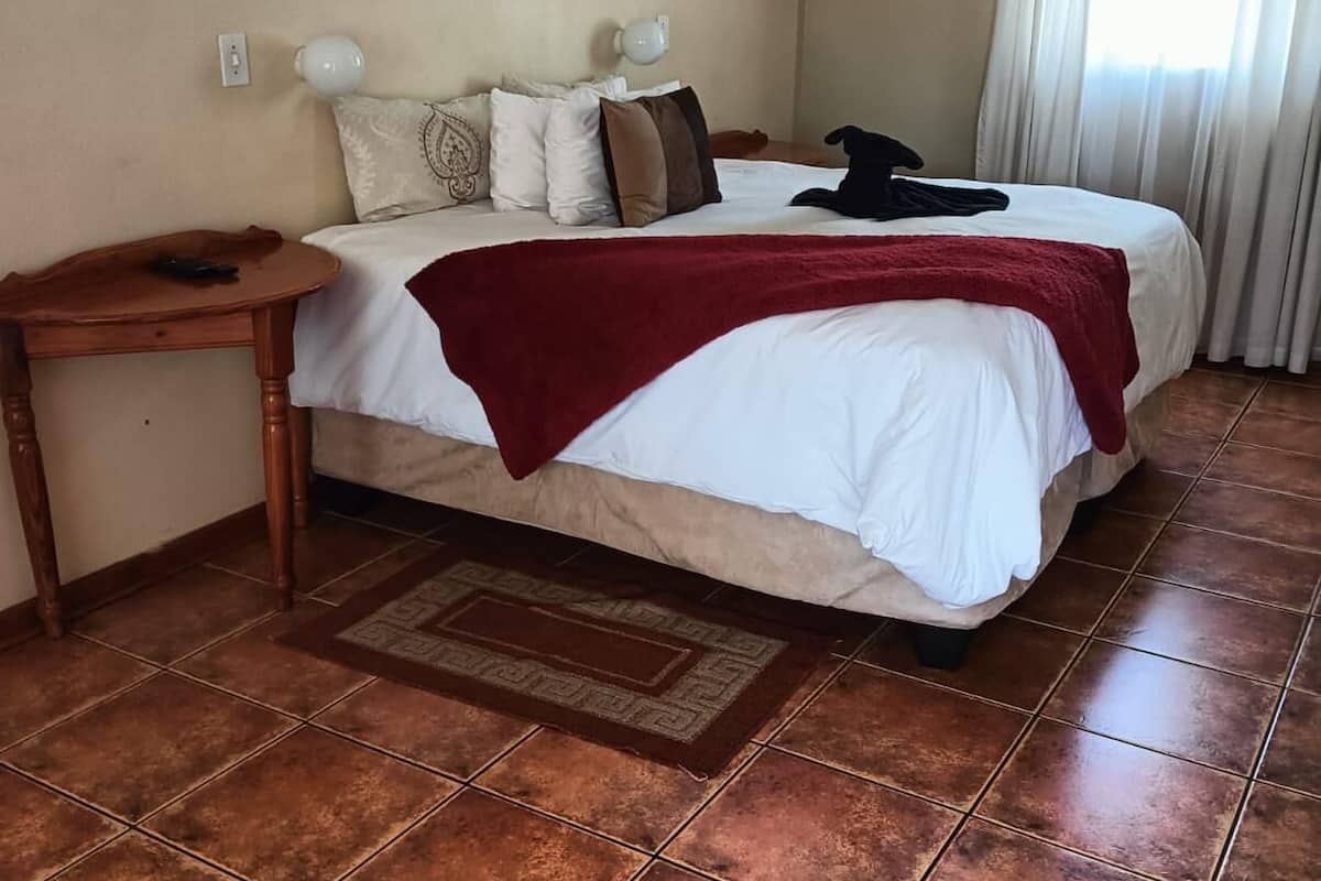 Camera Standard, 1 letto king | 4 camere, Wi-Fi gratuito, lenzuola