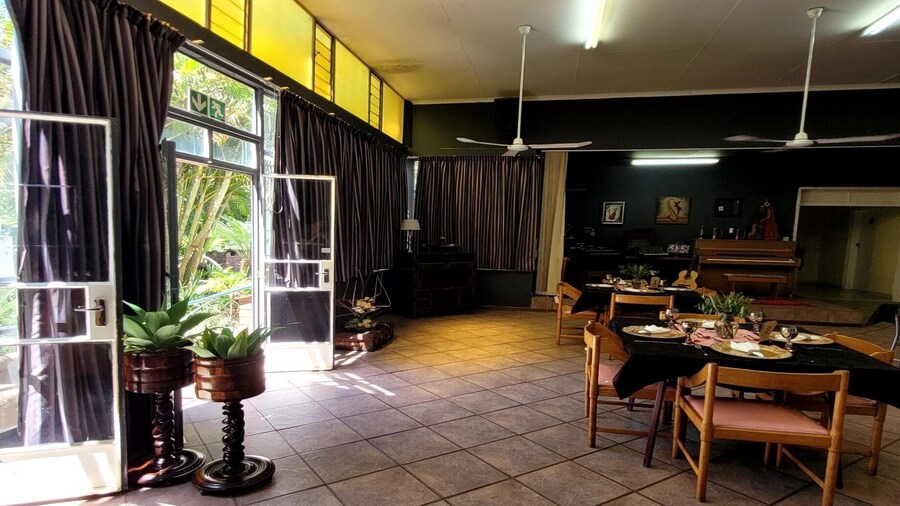Mumo Lodge