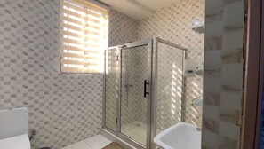 Towels, soap, toilet paper - DJ Villa Your Premium Stay-TF32 (Tema Community 25, Accra-Dawhenya)