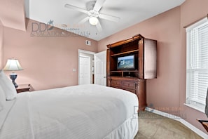 3 bedrooms, WiFi, bed sheets, wheelchair access