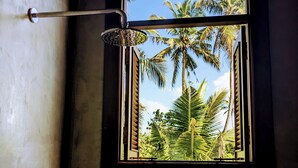 Unclassified image, 5 of 33, button - Losu Polhena  (Matara)