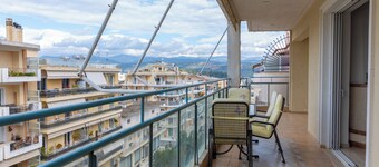 Spartan 5th floor Apartment