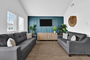 Smart TV - Isle Be Back | Canal-Front Home w/ Private Dock (Galveston)