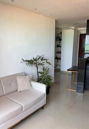 Living area - Beachfront flat with views of Praia do Meio (Praia do Meio Natal)