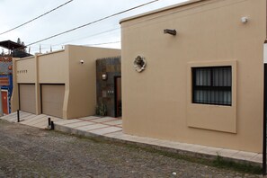 House, 1 Bedroom, Smoking, Balcony | Exterior