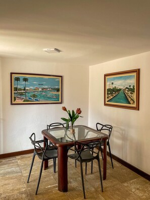 Villa | Dining - Bz11 Geribá Casa Piscina sauna 6 quartos (Buzios)