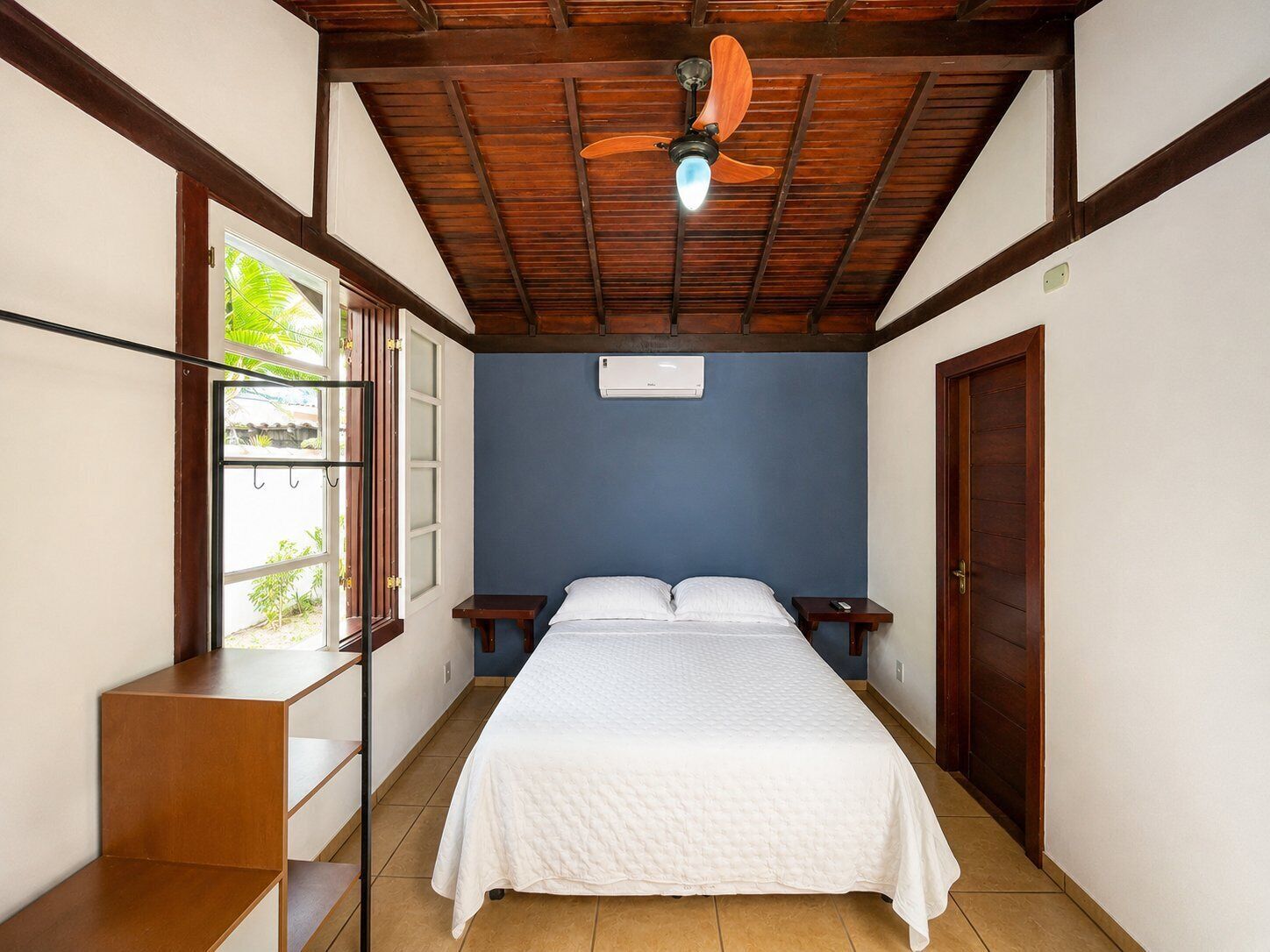 Villa | 6 Schlafzimmer, Verdunkelungsvorhänge, Bügeleisen/Bügelbrett