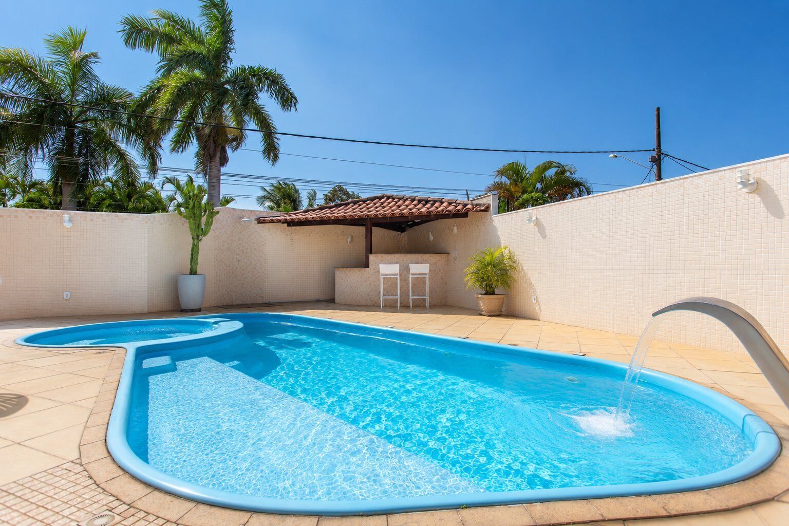 Villa | Pool | Indoor pool, sun loungers