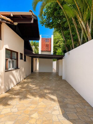 Villa | Property grounds