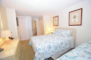 2 bedrooms, WiFi, bed sheets - Thunder Island 43B Su (Ocean City)