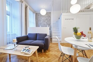 Appartement Confort, vue ville | Coin séjour