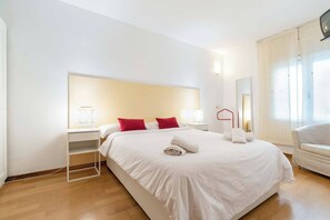 Apartment, 3 Schlafzimmer, Balkon, Stadtblick | 4 Schlafzimmer
