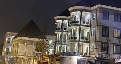 DJ Villa Your Premium Stay Executive Lodge-TF 31