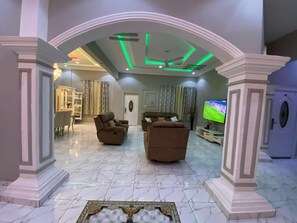 Interior - DJ Villa Your Premium Stay Executive Lodge-TF 31 (Tema Community 25, Accra-Dawhenya)