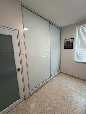 Casa Confort, 3 habitaciones, cocina | Tabla de planchar con plancha y wifi gratis