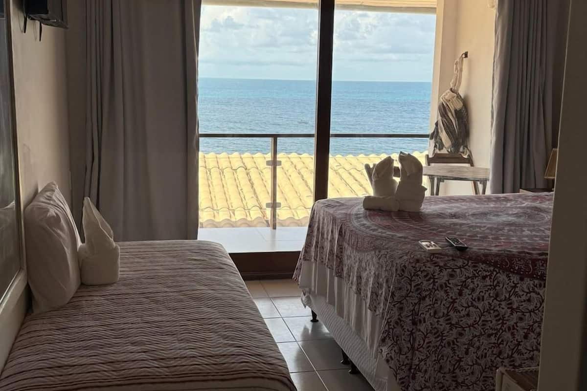 Classic Triple Room, Lanai