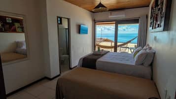 Quarto triplo superior, varanda, vista para o mar