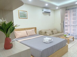 1 bedroom, iron/ironing board, WiFi - Căn hộ Studio đầy đủ tiện nghi - Vinhomes D'Capitale (Hà Nội)