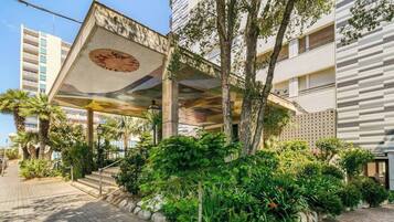 Apartemen, 3 kamar tidur, balkon, pemandangan kebun | Eksterior