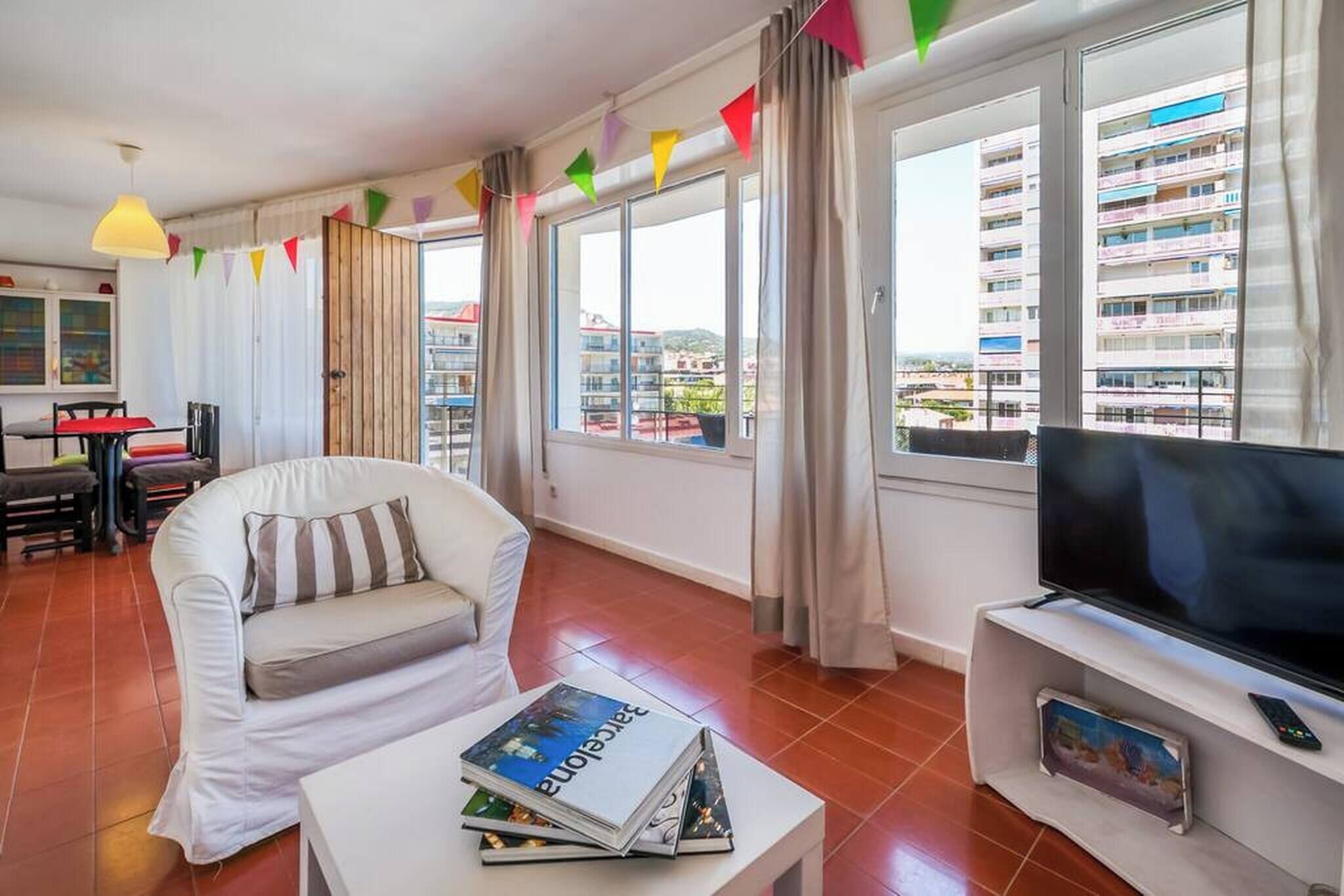 Apartemen, 3 kamar tidur, balkon, pemandangan kebun | Ruang keluarga