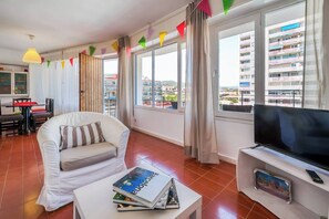 Apartment, 3 Schlafzimmer, Balkon, Gartenblick | Wohnzimmer