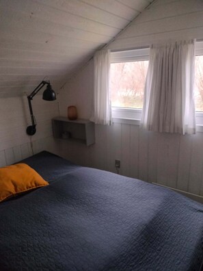 3 chambres, fer et planche à repasser, Wi-Fi, draps fournis