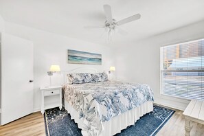 2 chambres, fer et planche à repasser, Wi-Fi gratuit, draps fournis