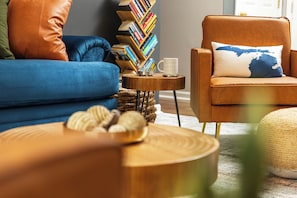 Smart TV, books