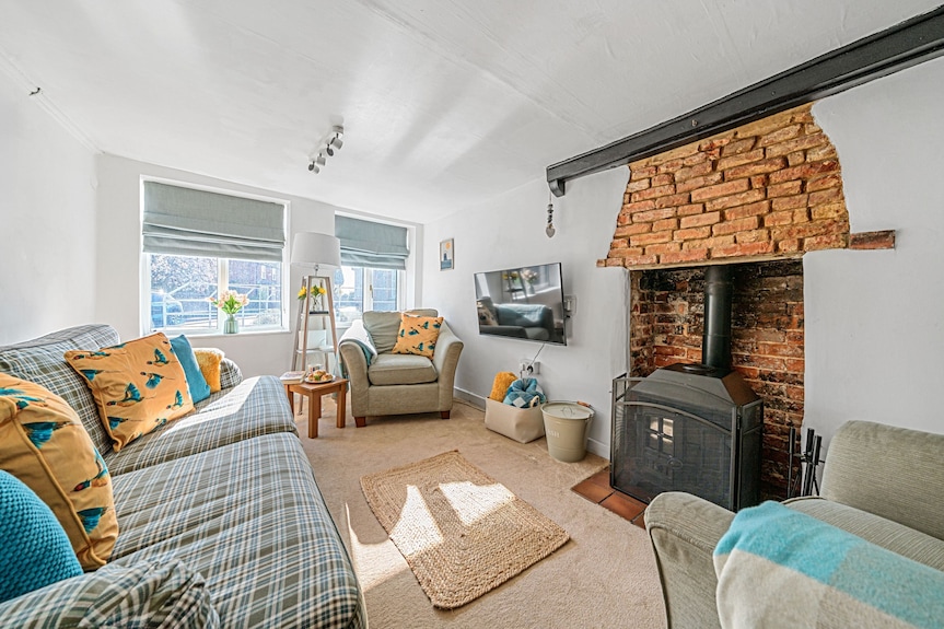 Chase Cottage - Sleeps 8 Guests In 4 Bedrooms - Thornham